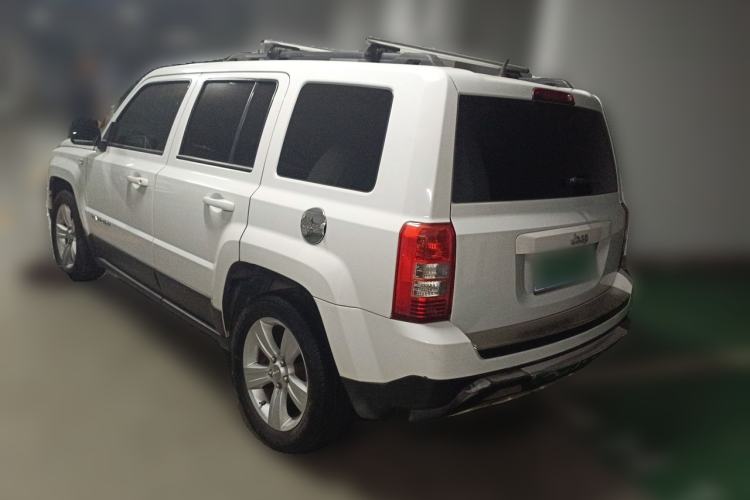 Used Jeep Patriot 2014 2.4L Sport Edition Rear Left 45 Deg