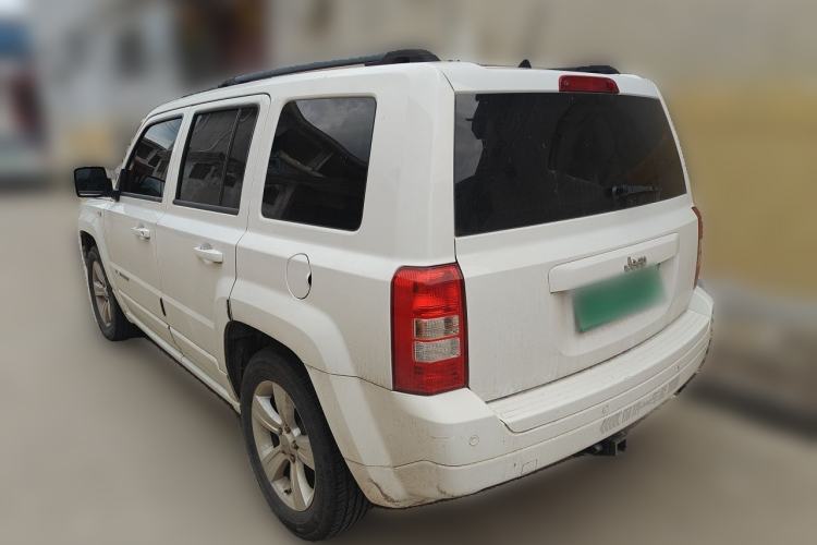 Used Jeep Patriot 2014 2.0L Sport Enhanced Edition Rear Left 45 Deg