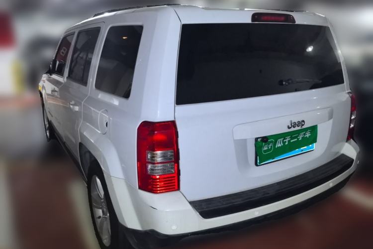 Used Jeep Patriot 2014 2.4L Sport Edition Rear Left 45 Deg