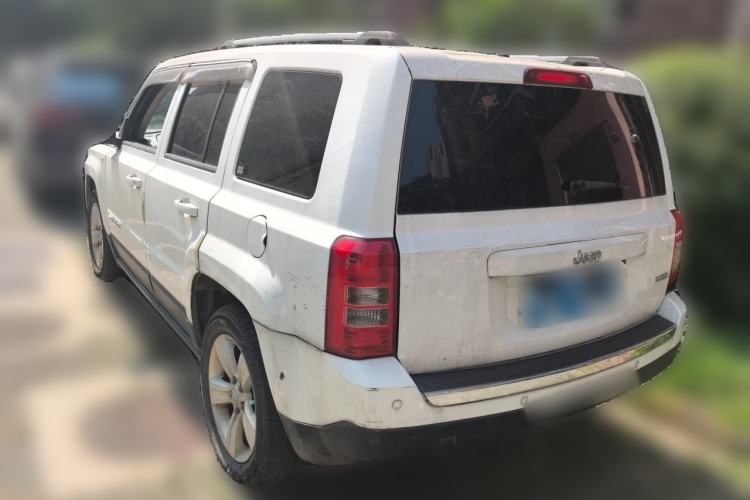 Used Jeep Patriot 2014 2.4L Luxury Navigation Edition Rear Left 45 Deg