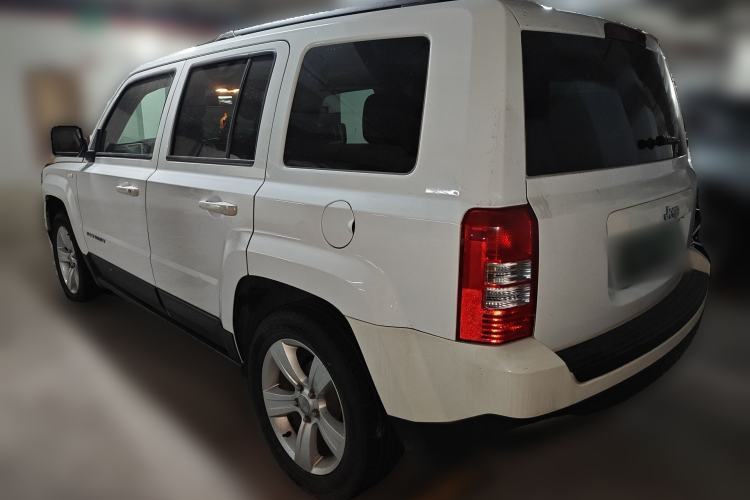 Used Jeep Patriot 2014 2.0L Sport Enhanced Edition Rear Left 45 Deg
