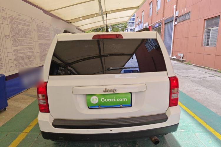 Used Jeep Patriot 2014 2.0L Sport Edition Rear