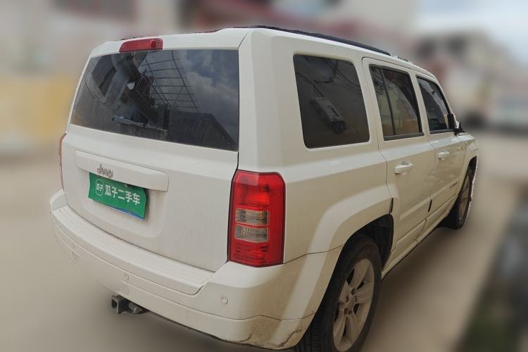 Used Jeep Patriot 2014 2.0L Sport Enhanced Edition Rear Right 45 Deg