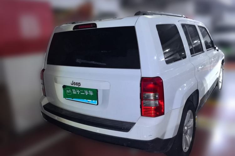 Used Jeep Patriot 2014 2.4L Sport Edition Rear Right 45 Deg