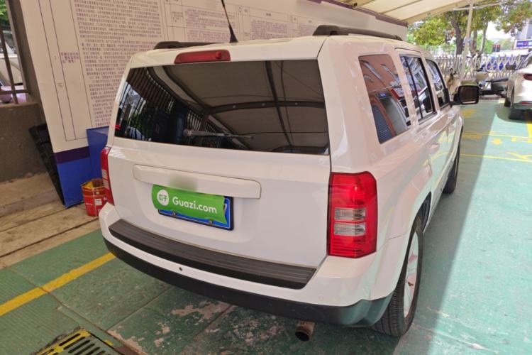 Used Jeep Patriot 2014 2.0L Sport Edition Rear Right 45 Deg