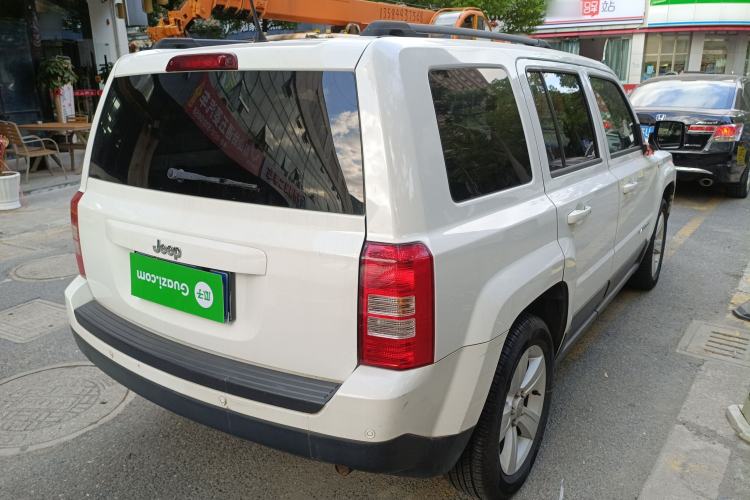 Used Jeep Patriot 2014 2.4L Sport Edition Rear Right 45 Deg