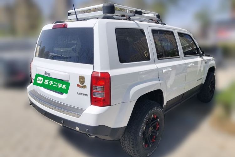 Used Jeep Patriot 2014 2.4L Luxury Navigation Edition Rear Right 45 Deg