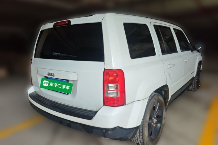 Used Jeep Patriot 2014 2.0L Sport Enhanced Edition Rear Right 45 Deg