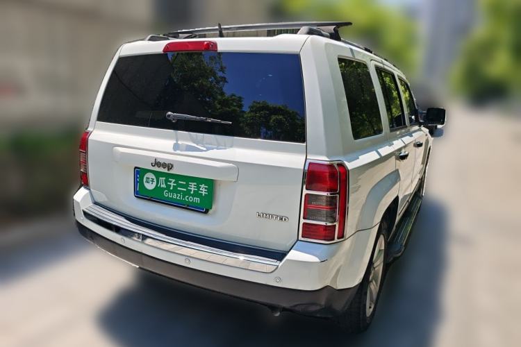 Used Jeep Patriot 2014 2.4L Luxury Navigation Edition Rear Right 45 Deg