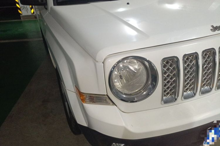 Used Jeep Patriot 2014 2.4L Sport Edition Right Front Headlight