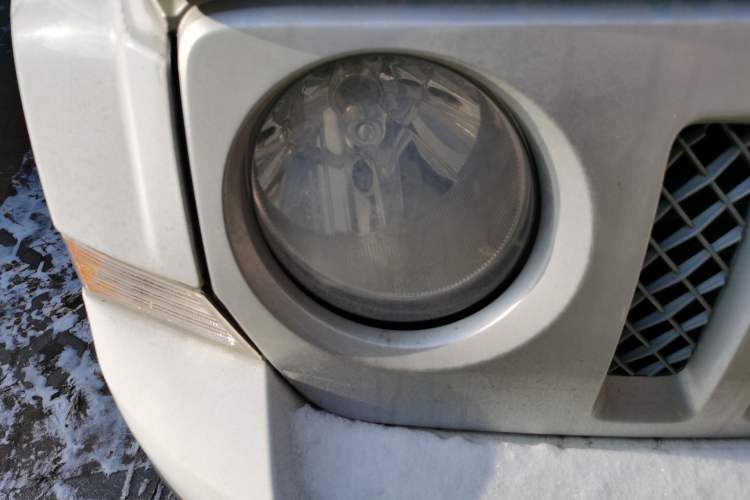 Used Jeep Patriot 2014 2.4L Serpentine Collection Edition Right Front Headlight