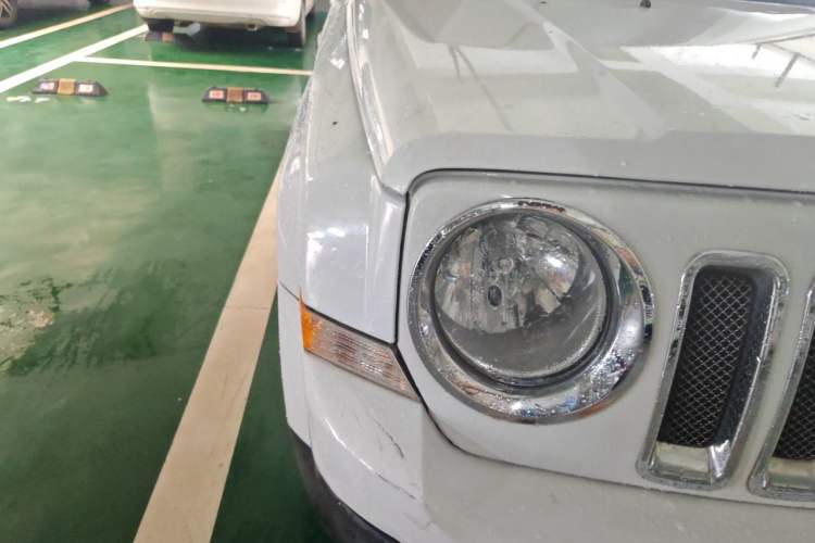Used Jeep Patriot 2014 2.4L Sport Edition Right Front Headlight