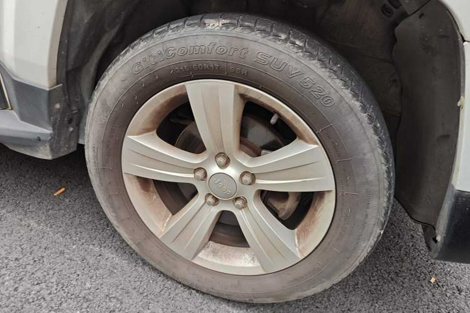 Used Jeep Patriot 2014 2.0L Sport Enhanced Edition Right Front Wheel Hub