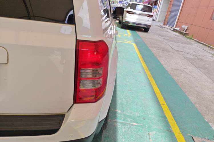 Used Jeep Patriot 2014 2.0L Sport Edition Right Rear Taillight