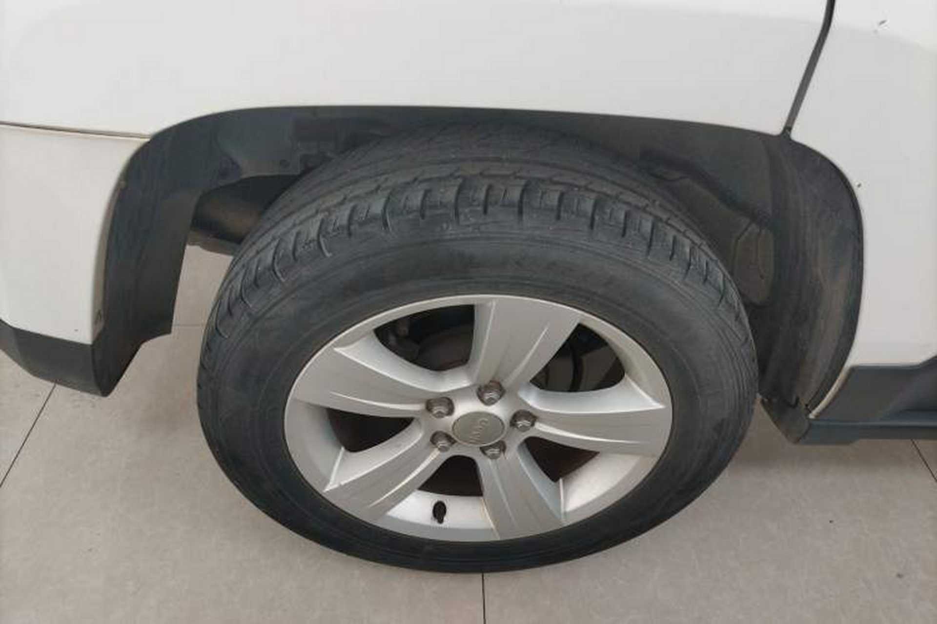 Used Jeep Patriot 2014 2.0L Sport Enhanced Edition Right Rear Wheel Hub