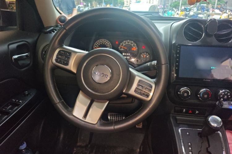 Used Jeep Patriot 2014 2.0L Sport Edition Steering Wheel
