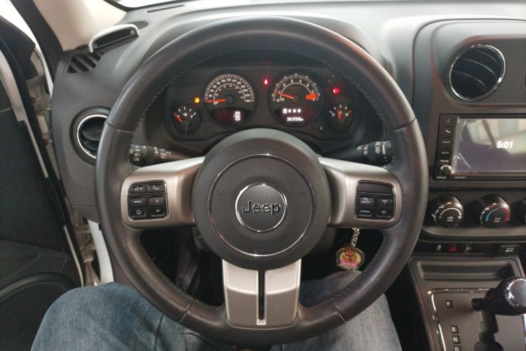 Used Jeep Patriot 2014 2.0L Sport Enhanced Edition Steering Wheel