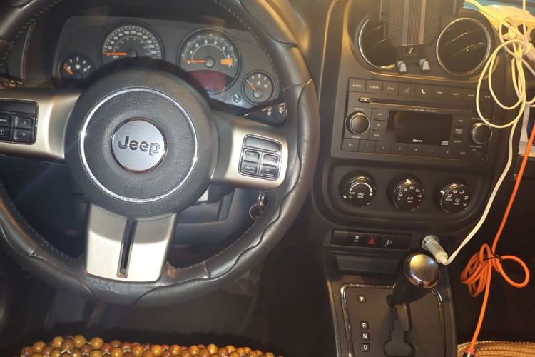 Used Jeep Patriot 2014 2.4L Sport Edition Steering Wheel