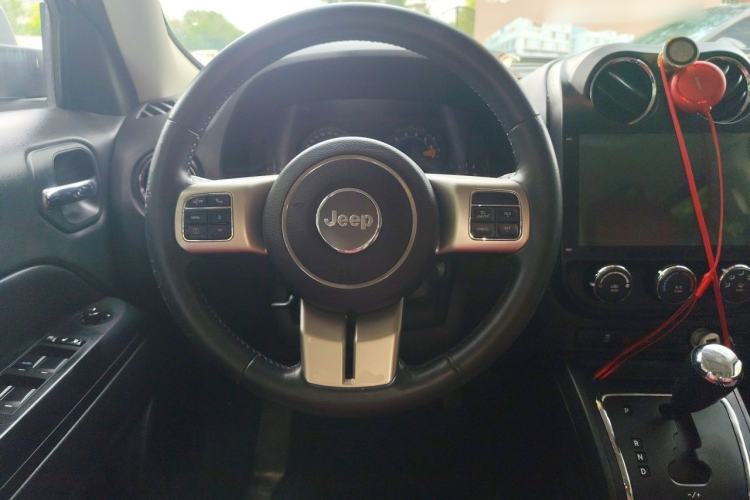 Used Jeep Patriot 2014 2.0L Sport Edition Steering Wheel