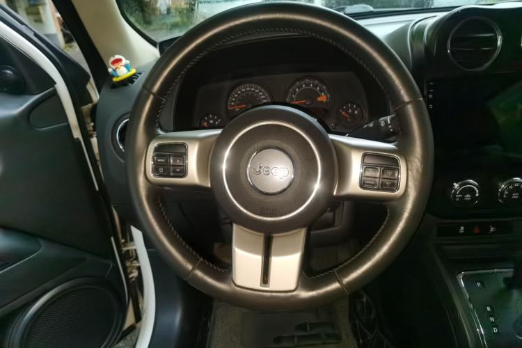 Used Jeep Patriot 2014 2.4L Sport Edition Steering Wheel