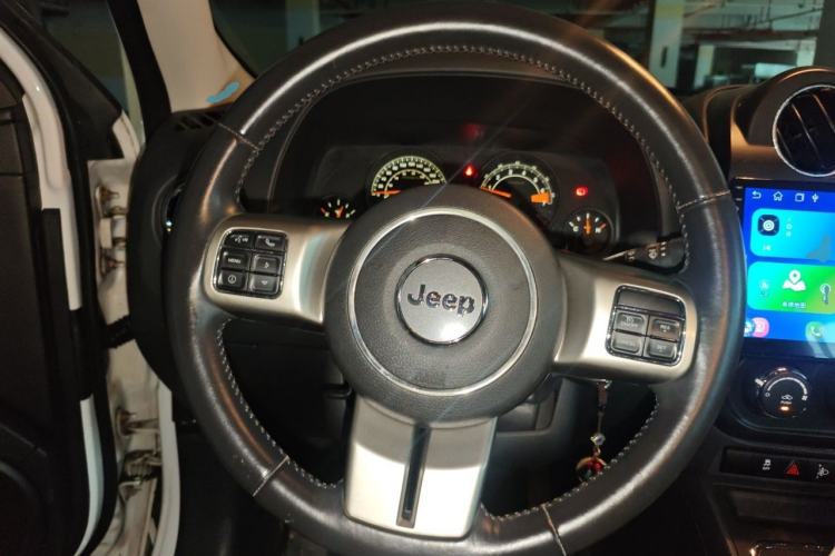 Used Jeep Patriot 2014 2.0L Sport Enhanced Edition Steering Wheel