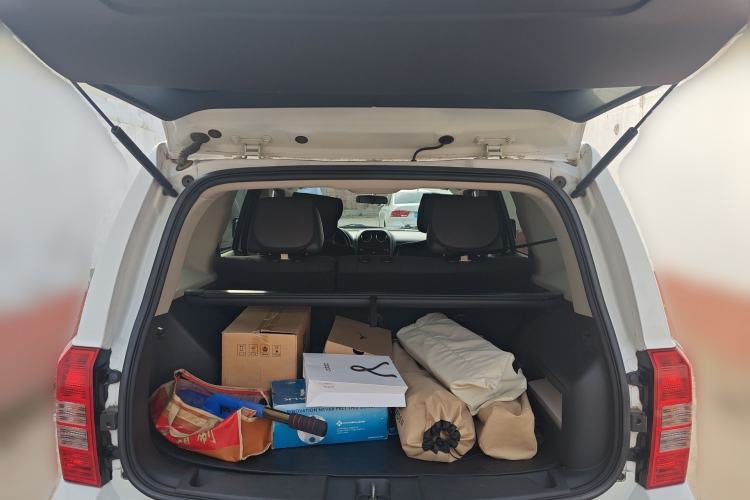 Used Jeep Patriot 2014 2.0L Sport Edition Trunk