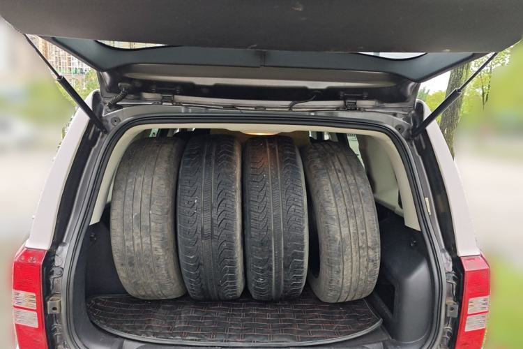 Used Jeep Patriot 2014 2.4L Sport Edition Trunk