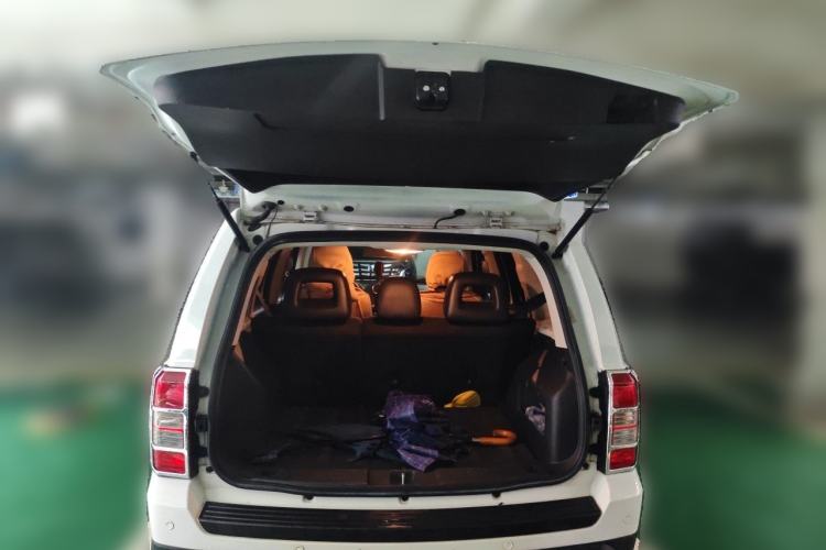 Used Jeep Patriot 2014 2.4L Sport Edition Trunk