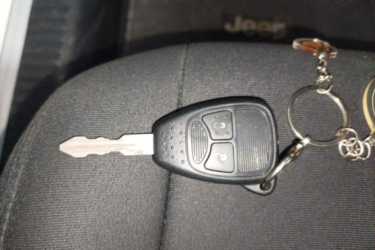 Used Jeep Patriot 2014 2.0L Sport Enhanced Edition Vehicle Key