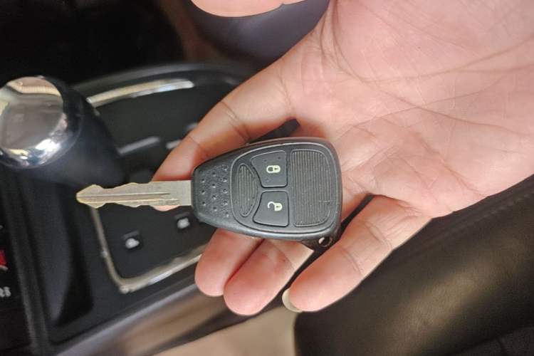 Used Jeep Patriot 2014 2.0L Sport Edition Vehicle Key