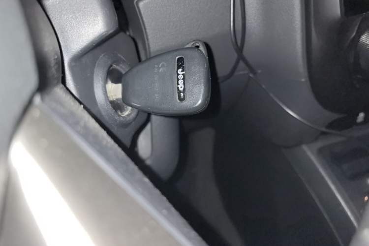 Used Jeep Patriot 2014 2.4L Sport Edition Vehicle Key