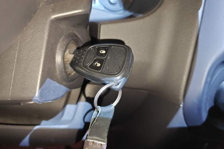 Used Jeep Patriot 2014 2.0L Sport Edition Vehicle Key