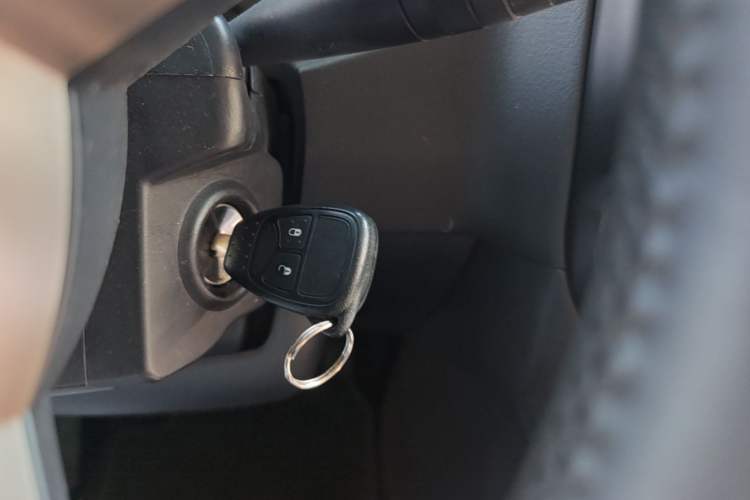 Used Jeep Patriot 2014 2.0L Sport Edition Vehicle Key