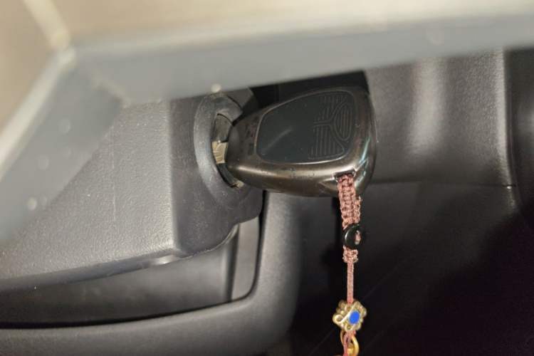 Used Jeep Patriot 2014 2.0L Sport Enhanced Edition Vehicle Key
