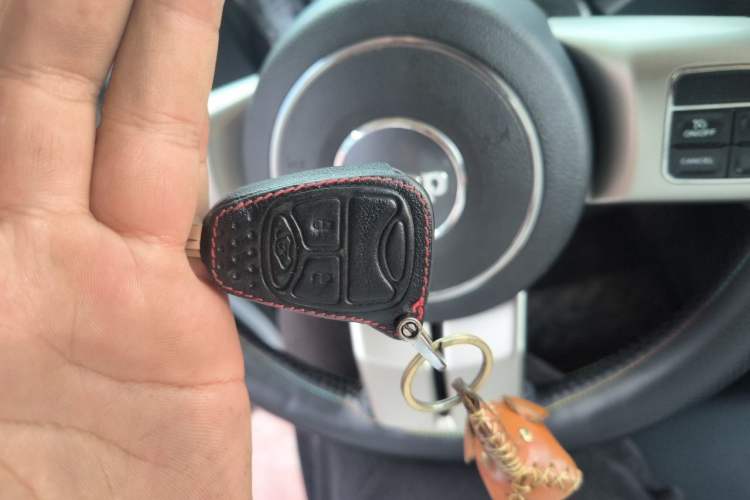 Used Jeep Patriot 2014 2.4L Sport Edition Vehicle Key