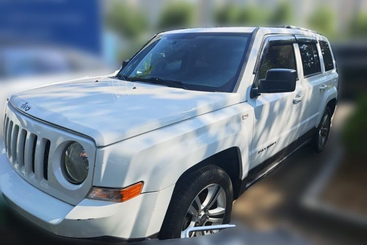 Used Jeep Patriot 2014 2.4L Luxury Navigation Edition Guazi used car, China used car export, Used car for sale, Used cars, Cheapest cars for sale