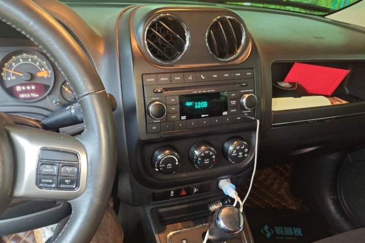 Used Jeep Patriot 2015 2.4L Sport Edition Audio And AC Panel