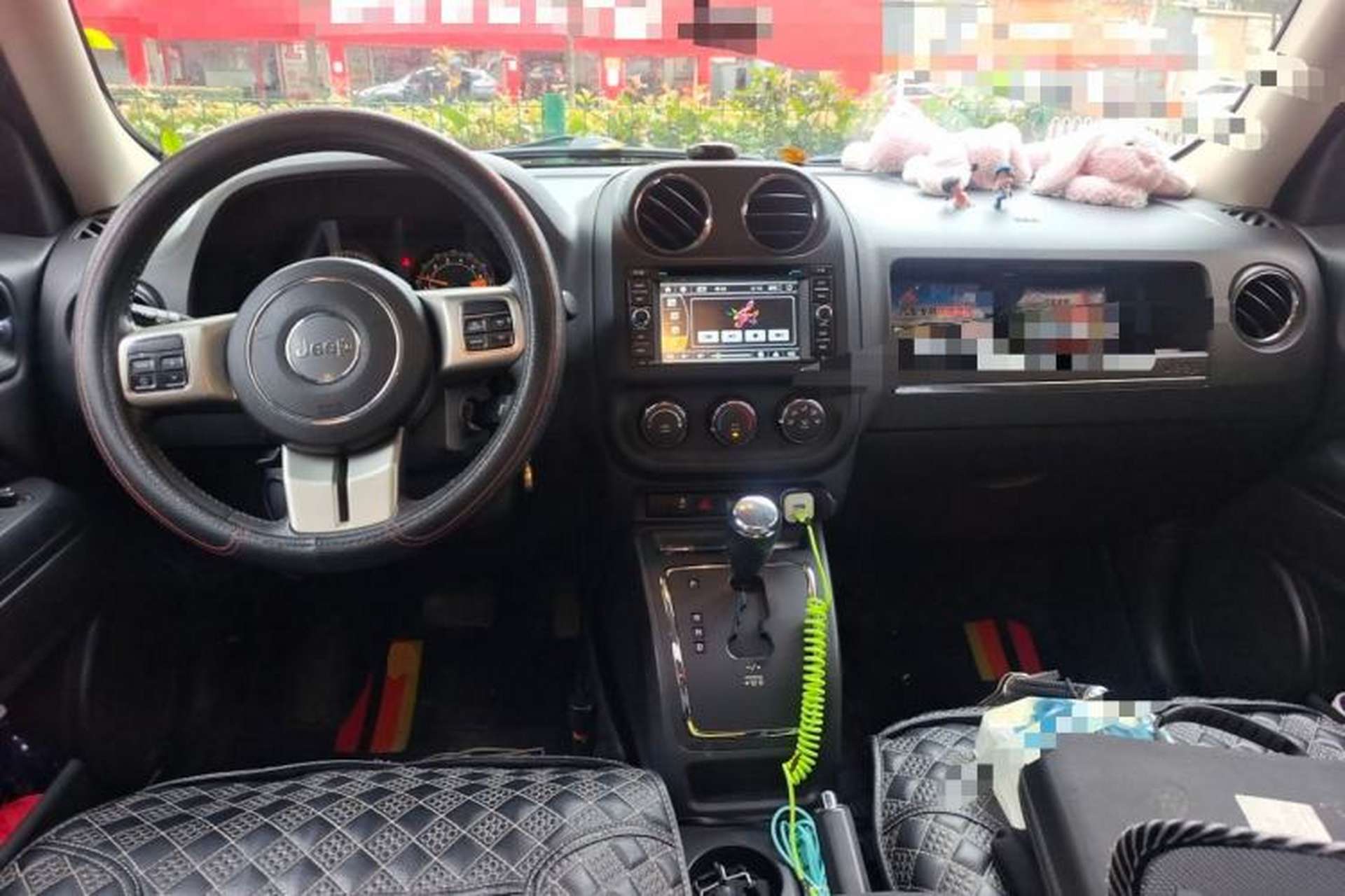 Used Jeep Patriot 2015 2.0L Sport Edition Center Console