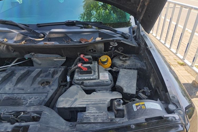 Used Jeep Patriot 2015 2.0L Sport Edition Engine Bay Left