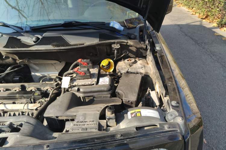 Used Jeep Patriot 2015 2.4L Sport Edition Engine Bay Left