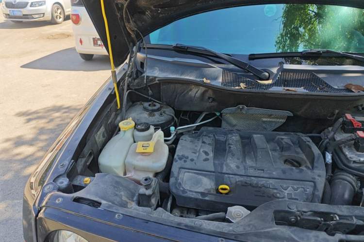 Used Jeep Patriot 2015 2.0L Sport Edition Engine Bay Right