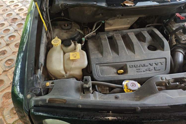 Used Jeep Patriot 2015 2.4L Sport Edition Engine Bay Right