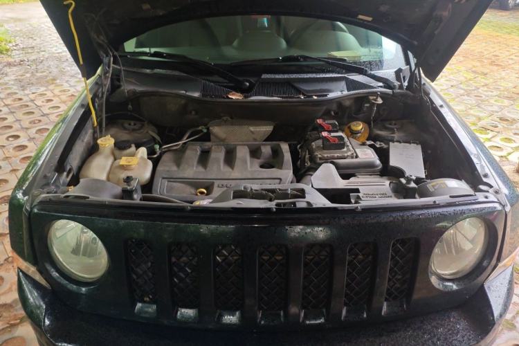 Used Jeep Patriot 2015 2.4L Sport Edition Engine Bay