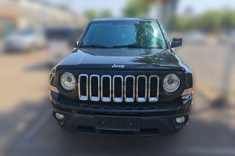 Used Jeep Patriot 2015 2.0L Sport Edition Front