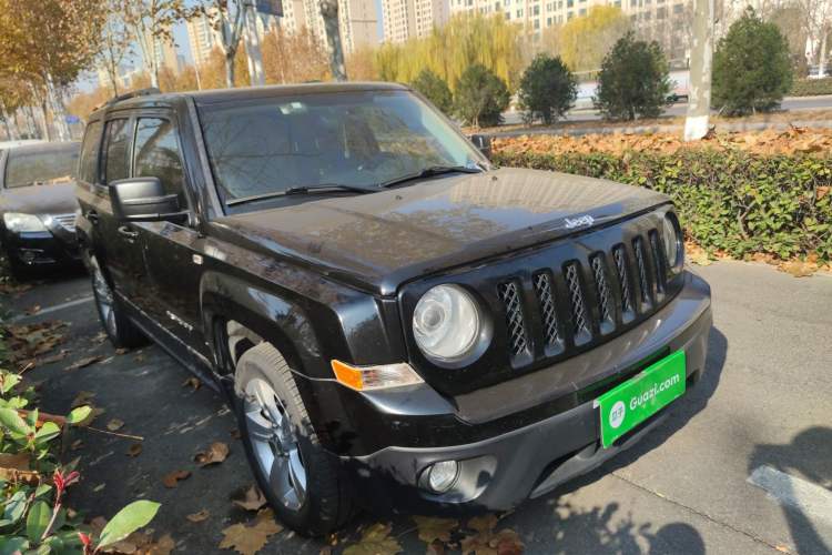 Used Jeep Patriot 2015 2.4L Sport Edition Front Right 45 Deg