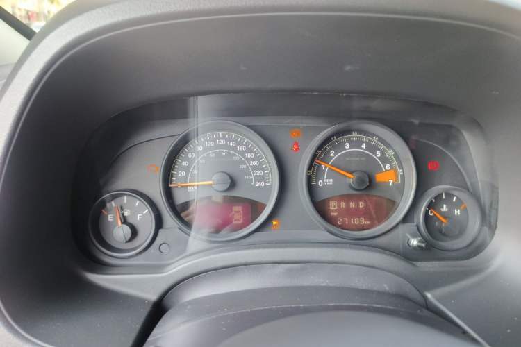 Used Jeep Patriot 2015 2.0L Sport Edition Instrument Cluster
