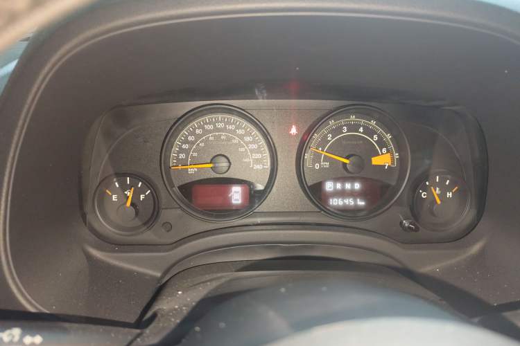 Used Jeep Patriot 2015 2.4L Sport Edition Instrument Cluster