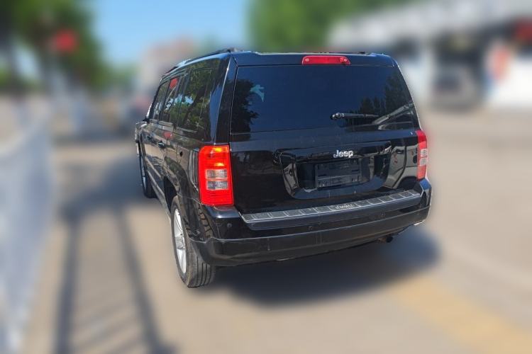 Used Jeep Patriot 2015 2.0L Sport Edition Rear Left 45 Deg