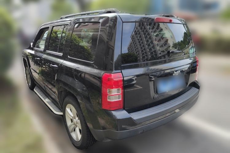 Used Jeep Patriot 2015 2.0L Sport Edition Rear Left 45 Deg