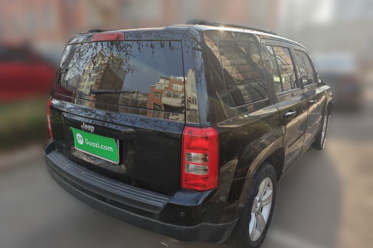 Used Jeep Patriot 2015 2.4L Sport Edition Rear Right 45 Deg